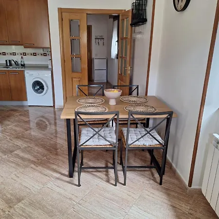 La Santina Y Su Jardin Daire *