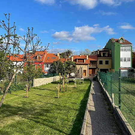La Santina Y Su Jardin شقة